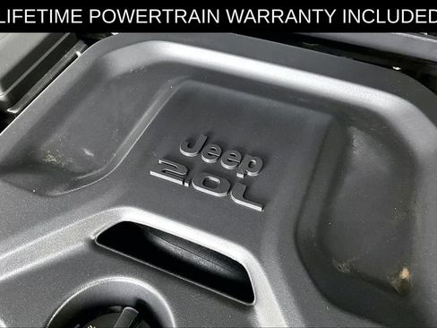 Used 2023 Jeep Wrangler Unlimited Sahara AWD/4WD image 42