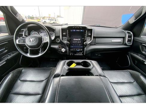 Used 2023 RAM 1500 Laramie AWD/4WD image 17