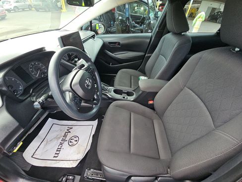 Used 2023 Toyota Corolla LE FWD image 6