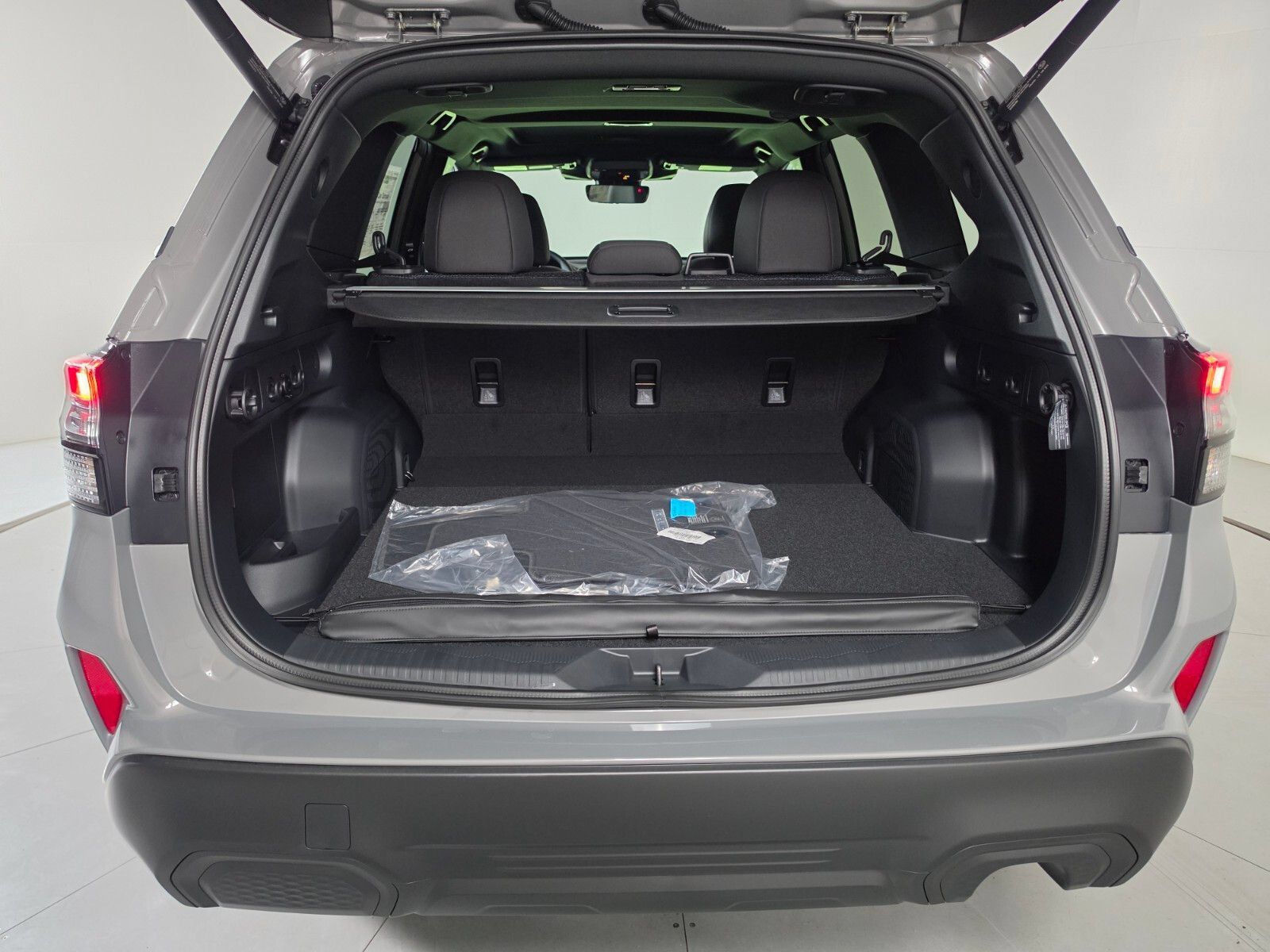 New 2026 Subaru Forester Premium AWD/4WD image 17