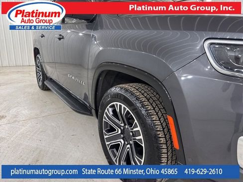 Used 2022 Jeep Wagoneer Series III image 49