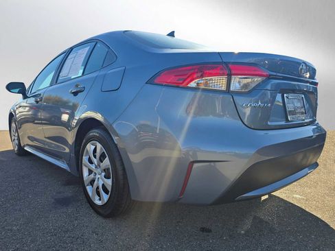 Used 2022 Toyota Corolla LE image 5