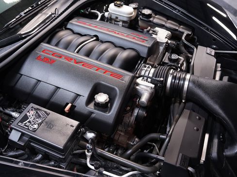 Used 2013 Chevrolet Corvette Grand Sport w/ 3LT Preferred Equipment Group image 27