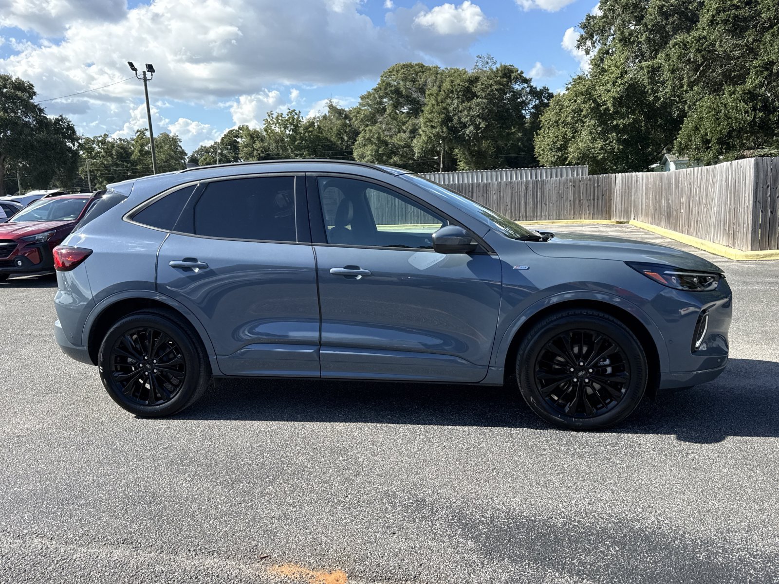 Used 2023 Ford Escape ST-Line Elite w/ Premium Technology Package AWD/4WD image 7