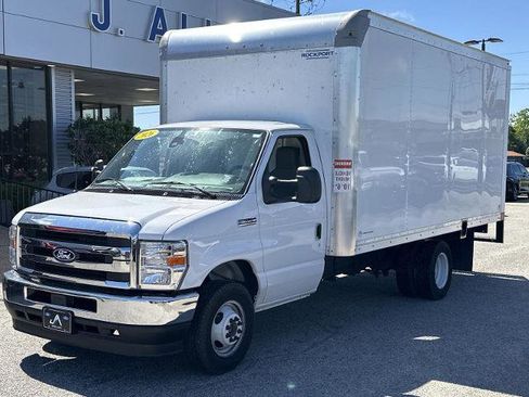 Certified 2026 Ford E-350 and Econoline 350 Super Duty w/ Power Equipment Group RWD image 1