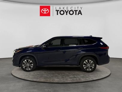Used 2021 Toyota Highlander XLE