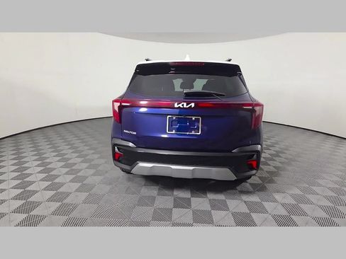 Used 2024 Kia Seltos S FWD image 42