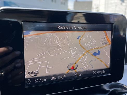 Used 2015 Mercedes-Benz C 300 4MATIC Sedan image 9