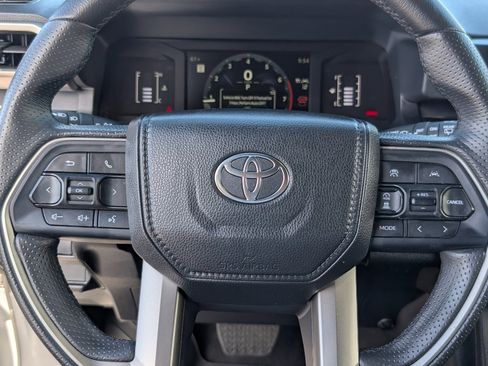 Used 2025 Toyota 4Runner SR5 image 18