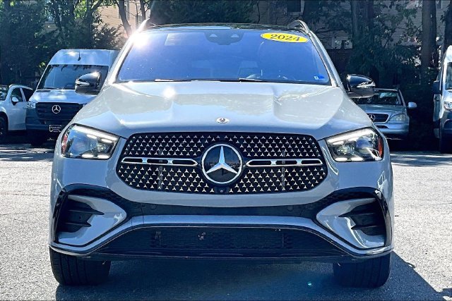 Certified 2024 Mercedes-Benz GLE 450 4MATIC image 2