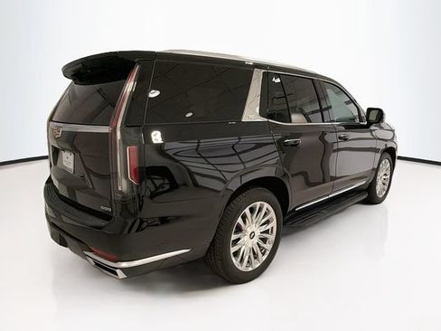 Used 2023 Cadillac Escalade Premium Luxury w/ Performance Package AWD/4WD image 6