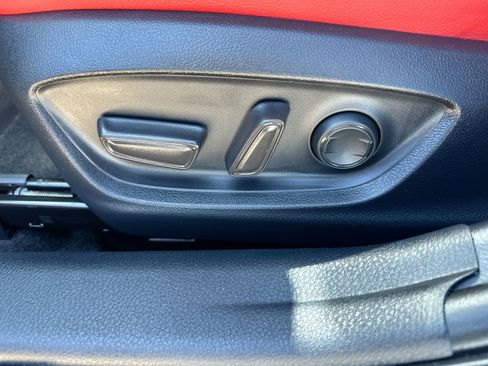 Used 2022 Toyota Camry XSE w/ Navigation Package image 12