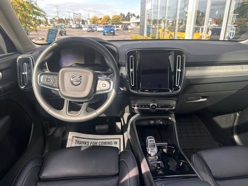 Used 2023 Volvo XC40 B5 Plus w/ Driver Assist Package image 11