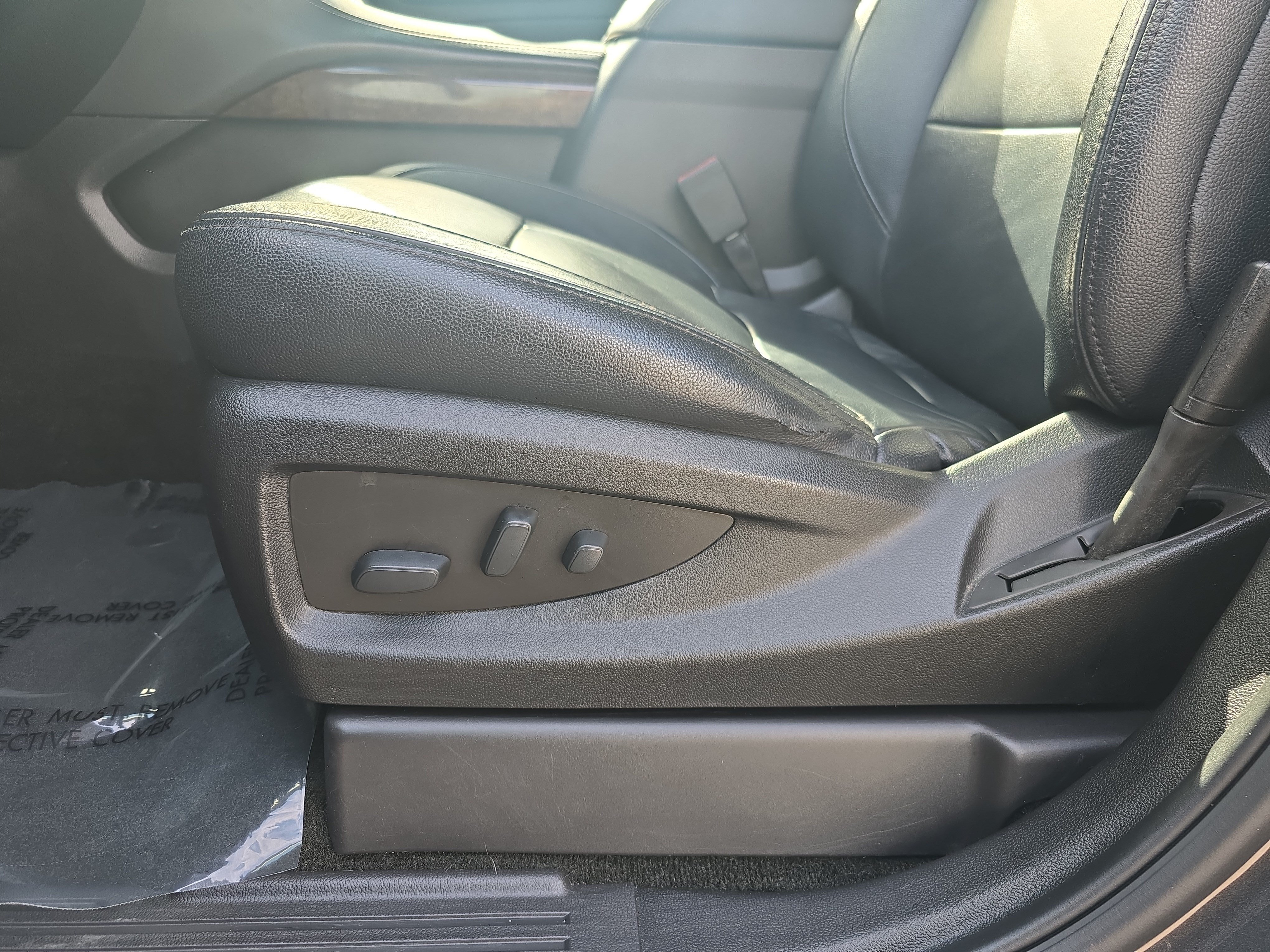 Used 2018 Chevrolet Tahoe LS w/ Enhanced Driver Alert Package RWD image 25