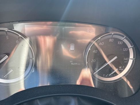 Used 2022 Toyota Highlander Platinum image 10