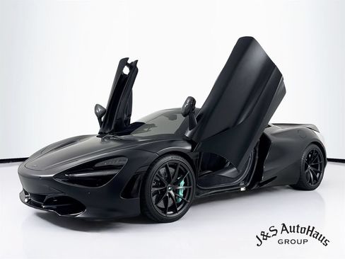 Used 2020 McLaren 720S Performance RWD image 3