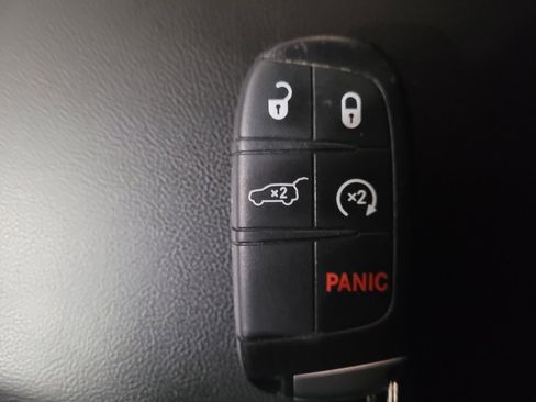 Used 2021 Jeep Grand Cherokee Trailhawk image 32