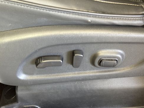 Used 2019 Nissan Titan PRO-4X image 17