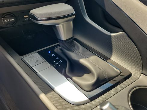 Certified 2025 Hyundai Elantra SE w/ Cargo Package image 29