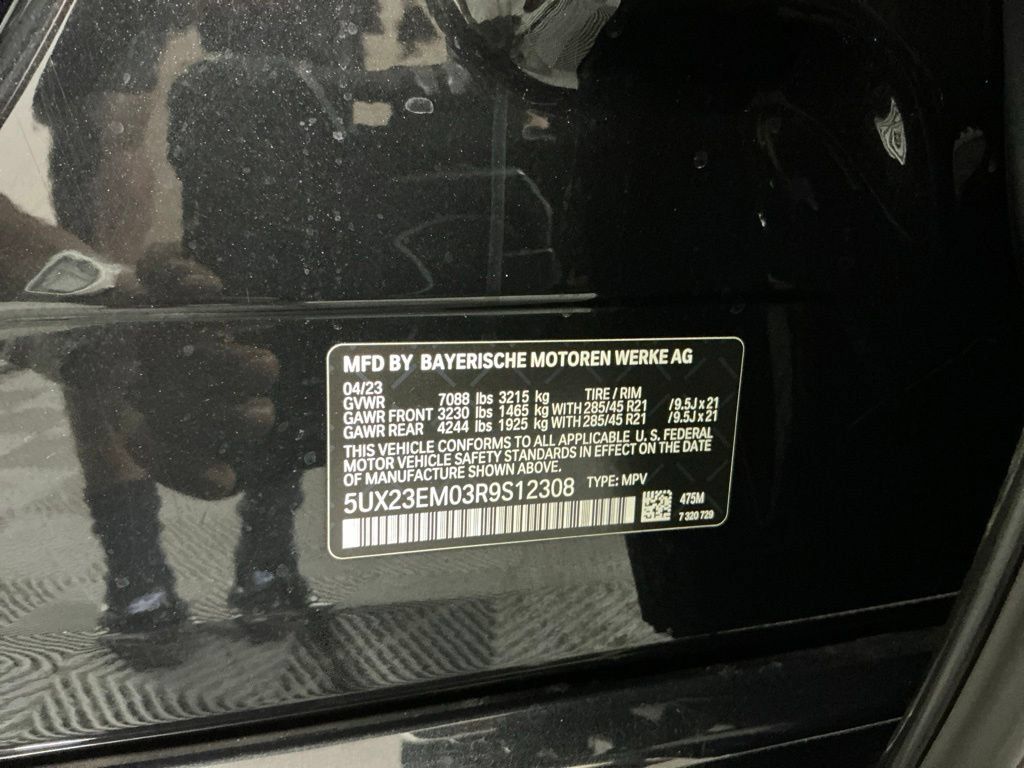 Certified 2024 BMW X7 xDrive40i w/ M Sport Package AWD/4WD image 39