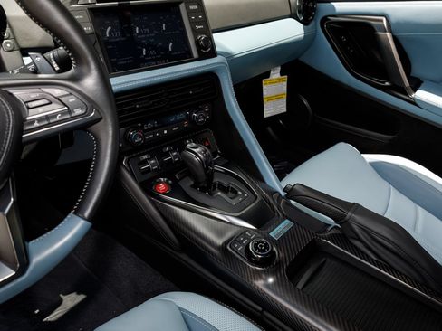 Used 2024 Nissan GT-R AWD/4WD image 46