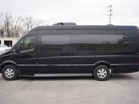 Used 2013 Mercedes-Benz Sprinter 2500 image 5