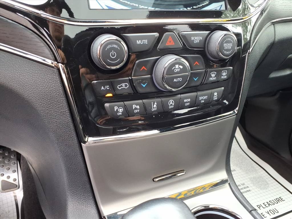 Used 2021 Jeep Grand Cherokee High Altitude AWD/4WD image 11