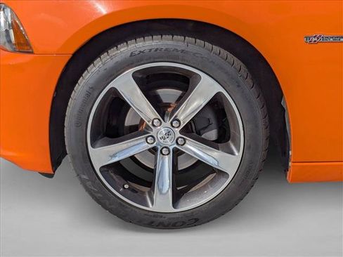 Used 2014 Dodge Charger SXT RWD image 19