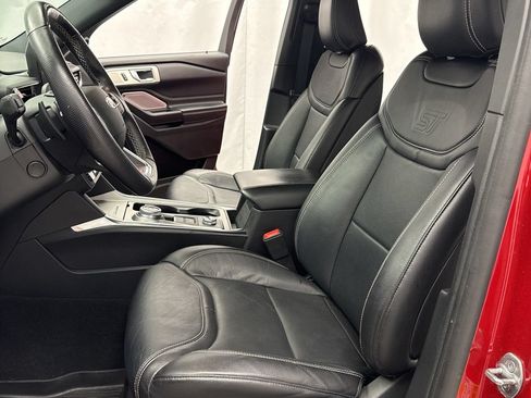 Used 2020 Ford Explorer ST w/ Premium Technology Package AWD/4WD image 8