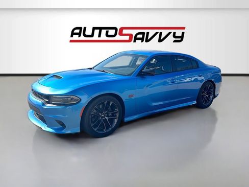 Used 2023 Dodge Charger Scat Pack w/ Navigation & Travel Group RWD image 3