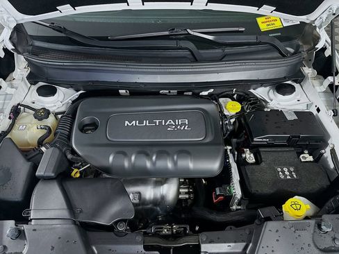 Used 2017 Jeep Cherokee Latitude w/ Comfort & Sound Group image 33