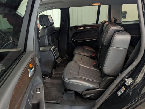 Used 2014 Mercedes-Benz GL 450 4MATIC image 47