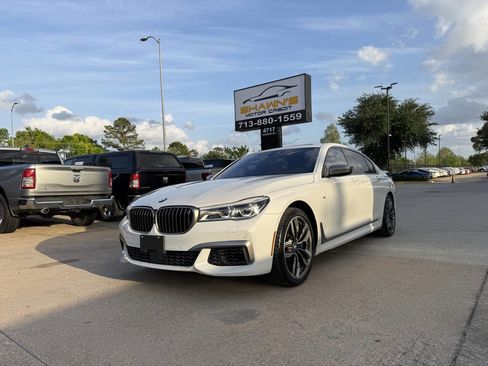 Used 2018 BMW M760i xDrive AWD/4WD image 59