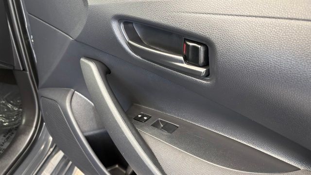 Used 2024 Toyota Corolla LE FWD image 24