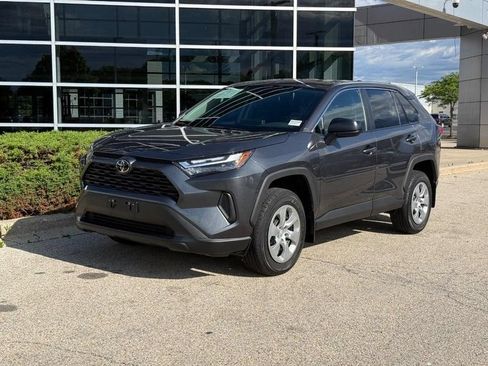 Used 2023 Toyota RAV4 LE AWD/4WD image 7