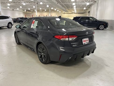 Used 2026 Toyota Corolla SE image 6