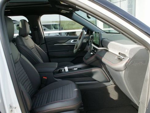 New 2026 Ford Explorer ST-Line w/ ST-Line Street Pack AWD/4WD image 44
