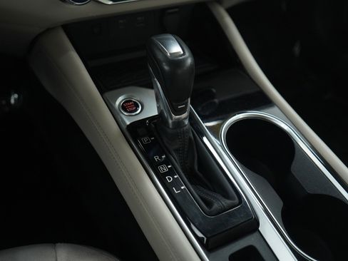 Used 2023 Nissan Altima 2.5 SV w/ SV Premium Package image 22