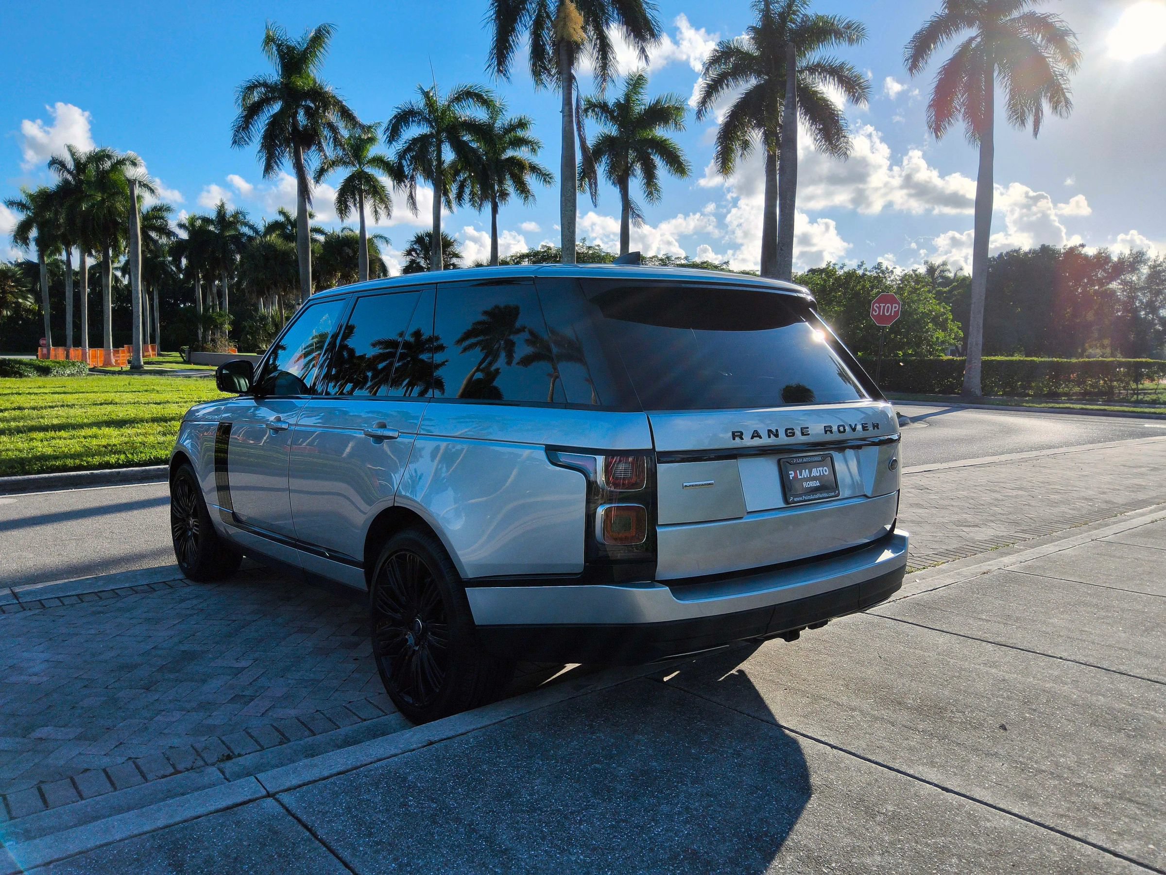 Used 2019 Land Rover Range Rover Supercharged AWD/4WD image 20