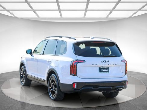 Used 2025 Kia Telluride SX Prestige X-Line image 2