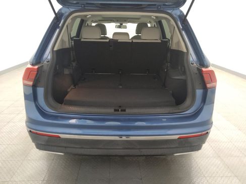 Used 2020 Volkswagen Tiguan SE image 29
