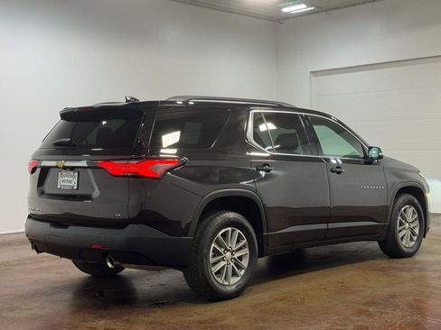 Used 2023 Chevrolet Traverse LT image 28
