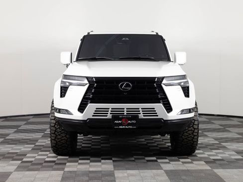Used 2025 Lexus GX 550 w/ Cold Area Package AWD/4WD image 12
