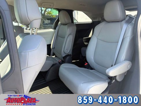 Used 2025 Toyota Sienna XLE w/ XLE Plus Package AWD/4WD image 16