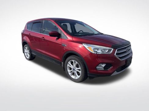 Used 2017 Ford Escape SE AWD/4WD image 2