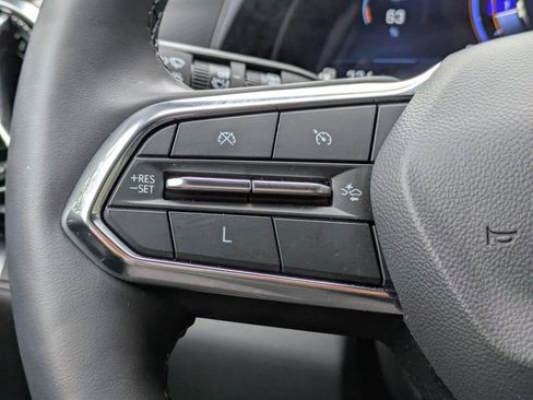 Used 2025 Chevrolet Equinox LT image 27