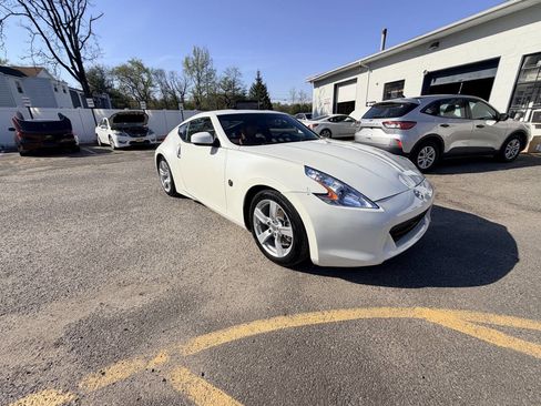 Used 2012 Nissan 370Z Touring RWD image 49