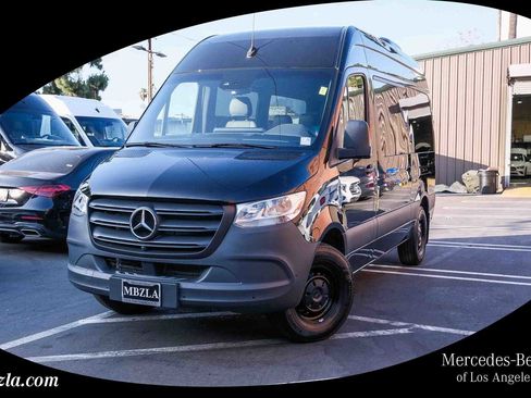 Used 2024 Mercedes-Benz Sprinter 2500 image 1