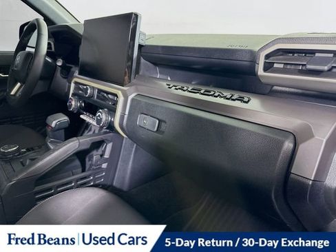 Used 2024 Toyota Tacoma TRD Sport image 28