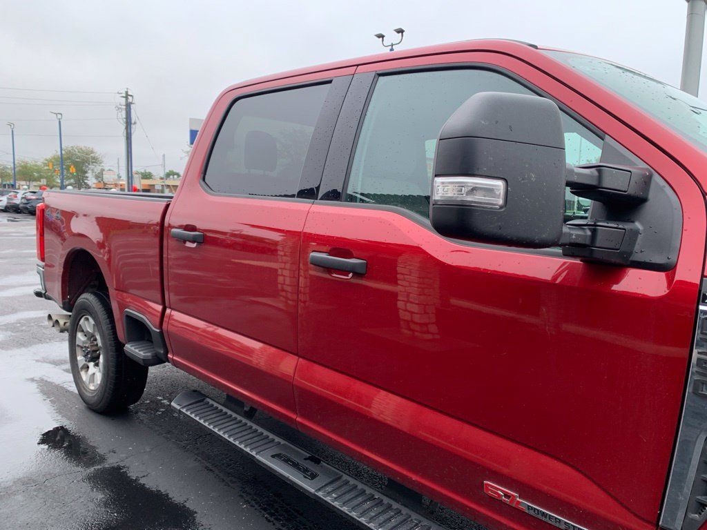 Used 2024 Ford F350 XLT AWD/4WD image 18